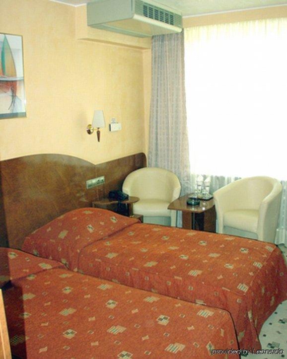 Hotel Carpati Baia Mare Room photo