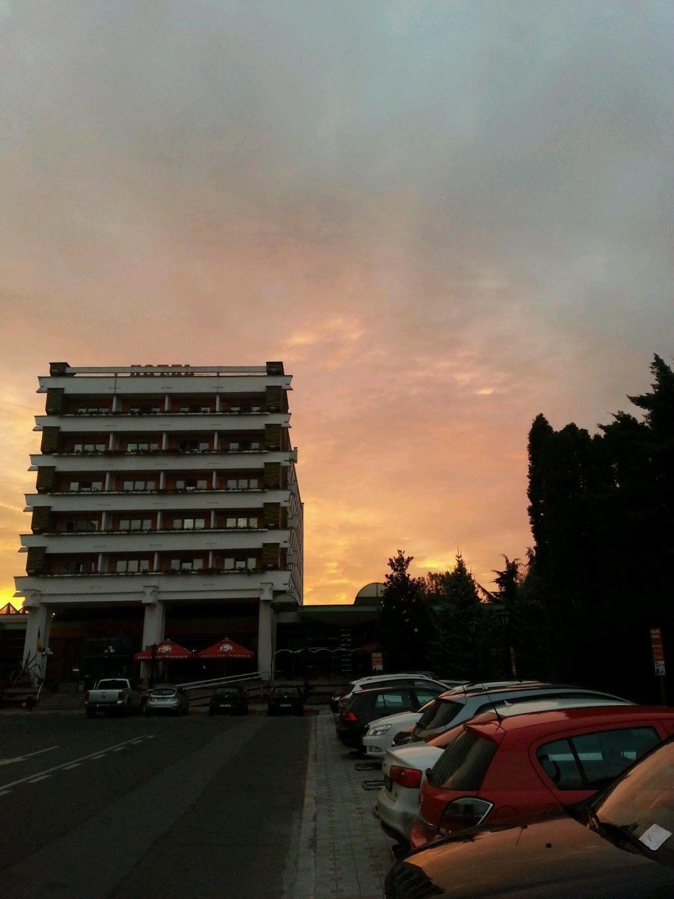 Hotel Carpati Baia Mare Exterior photo