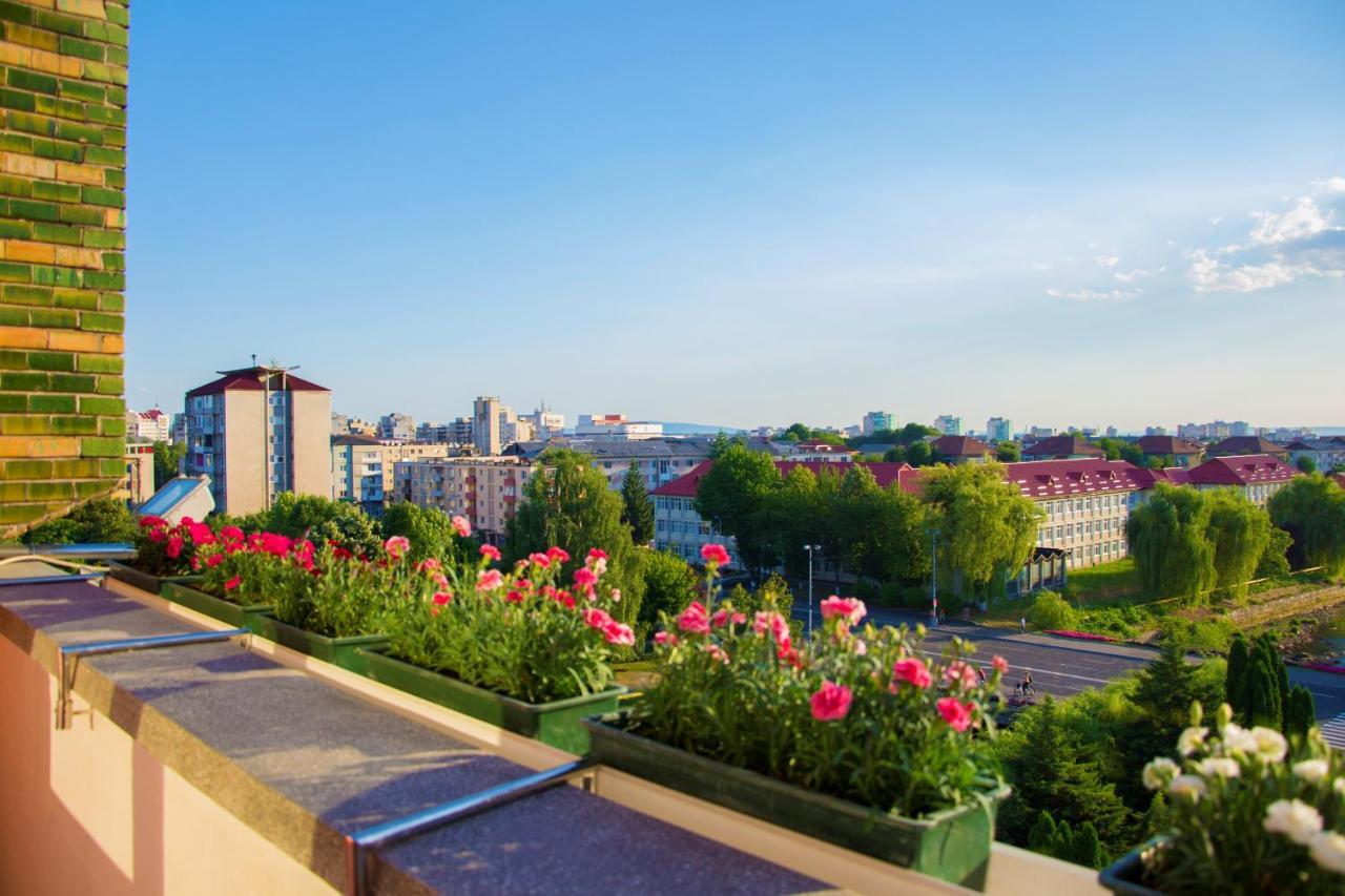 Hotel Carpati Baia Mare Exterior photo